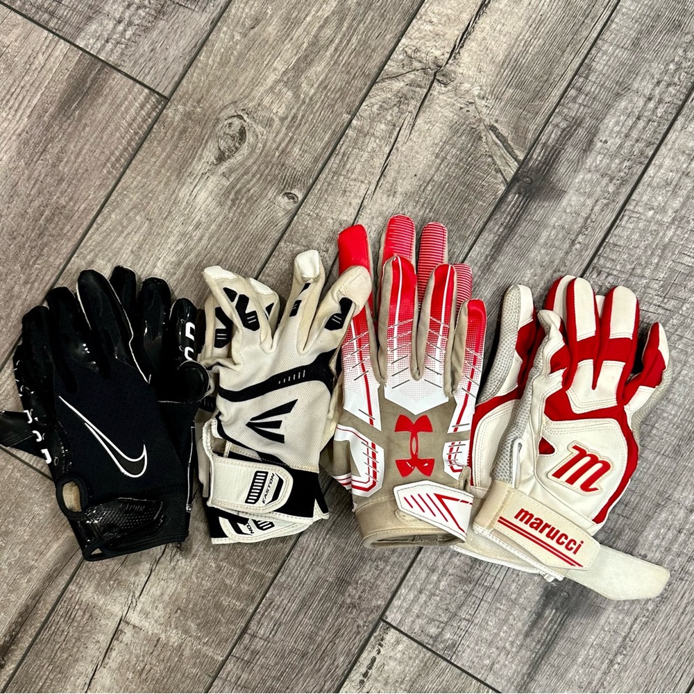 4 sets of used/preowned baseball batting gloves